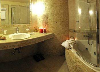 Achtis Boutique Hotel Афітос Екстер'єр фото